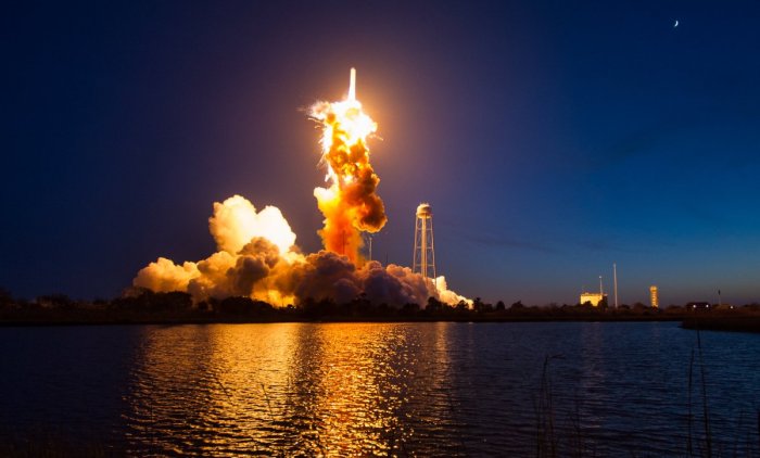 nasa-released-close-up-photos-of-last-years-massive-antares-rocket-explosion-which-destroyed-the-rocket-the-cygnus-spacecraft-and-the-5000-pounds-of-cargo-inside